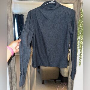 lululemon turtle neck - size 4